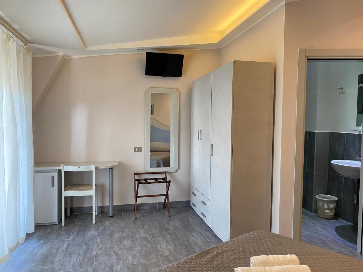 Hotel Moderno - Bed & Breakfast Cervia Luaran gambar