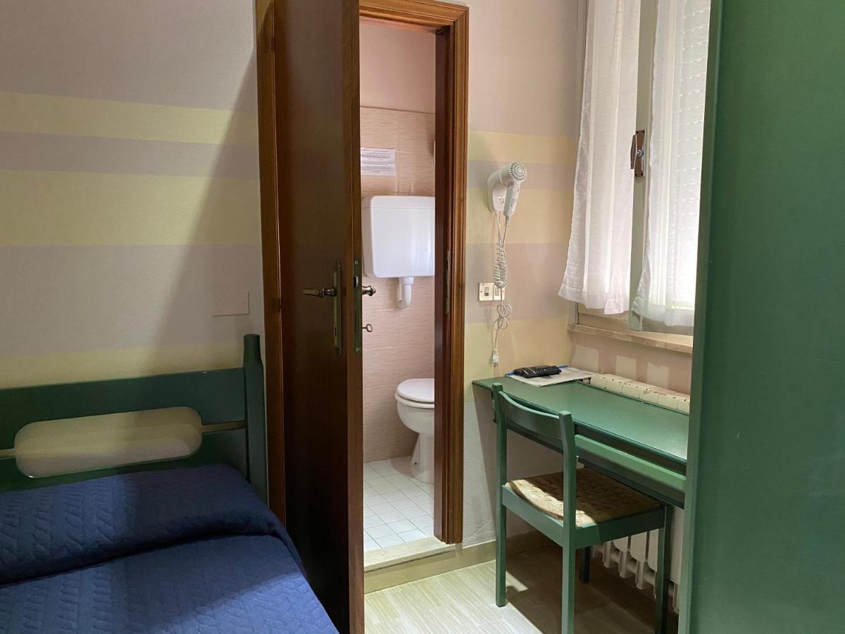Hotel Moderno - Bed & Breakfast Cervia Luaran gambar