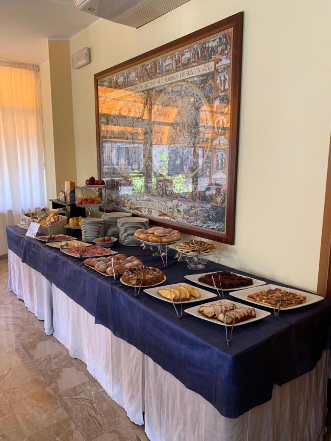 Hotel Moderno - Bed & Breakfast Cervia Luaran gambar