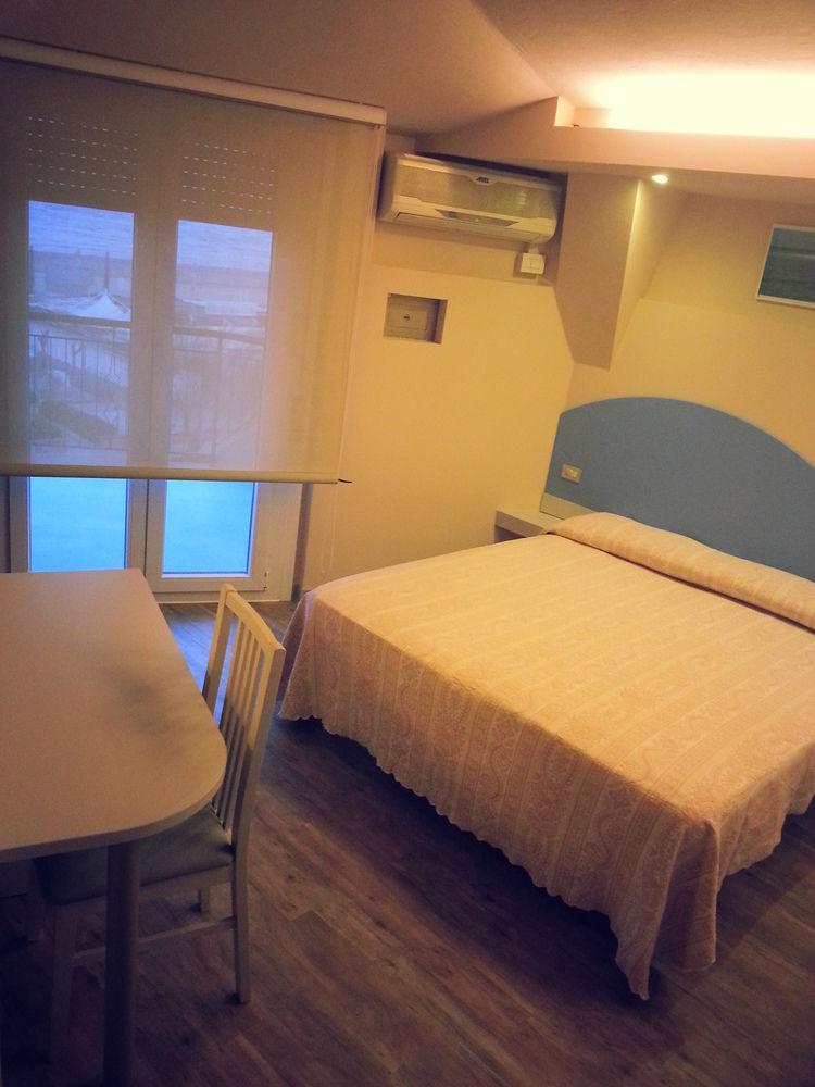 Hotel Moderno - Bed & Breakfast Cervia Luaran gambar