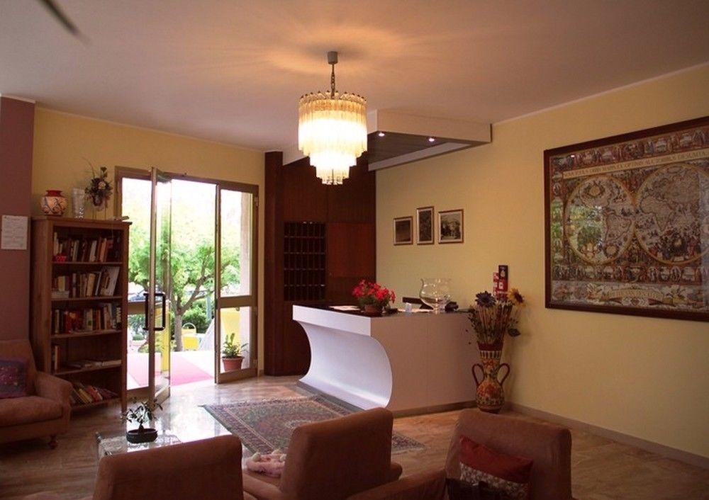 Hotel Moderno - Bed & Breakfast Cervia Luaran gambar