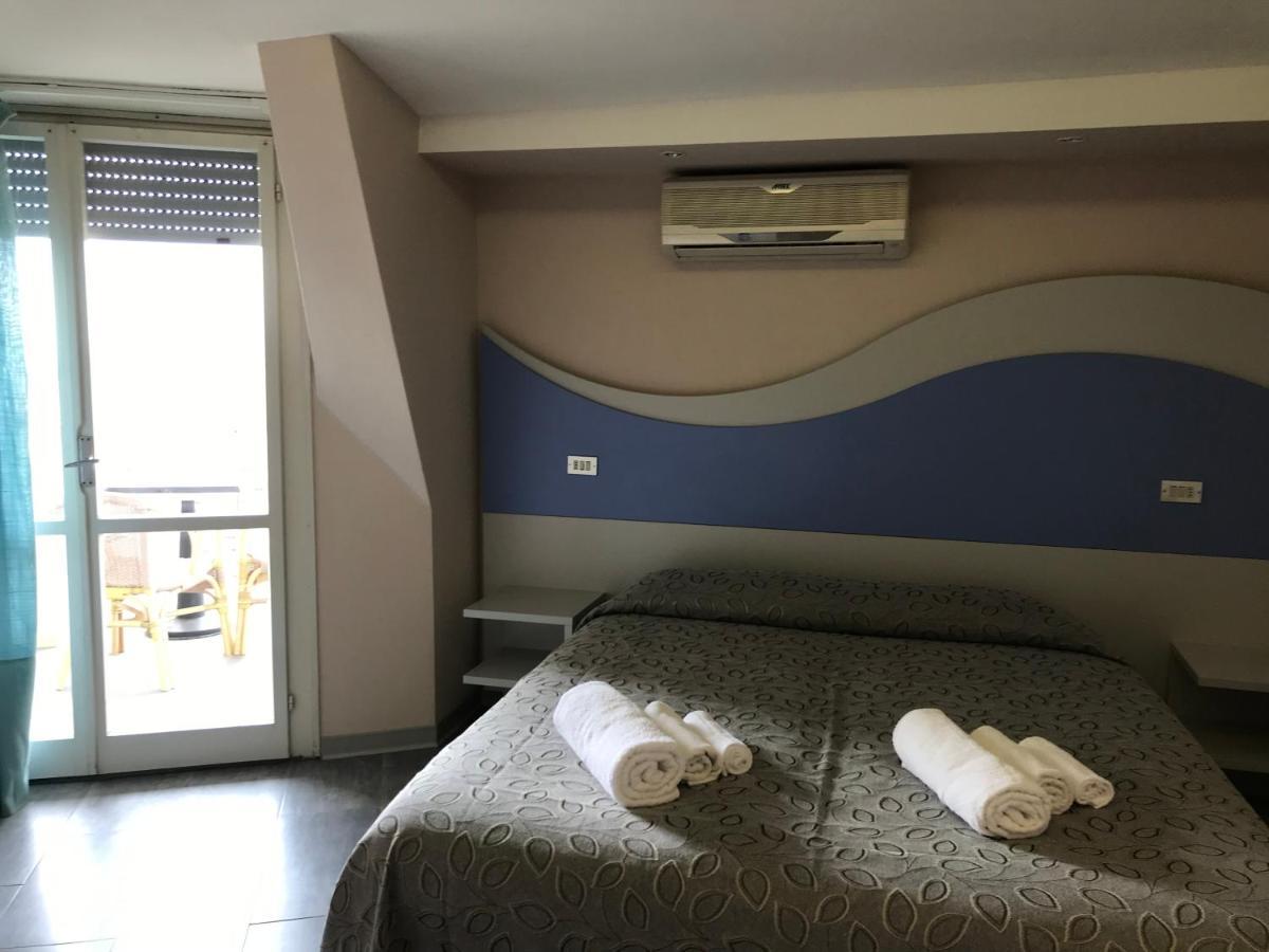Hotel Moderno - Bed & Breakfast Cervia Luaran gambar